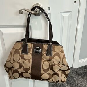 EXCELLENT CONDITION VINTAGE COACH BAG